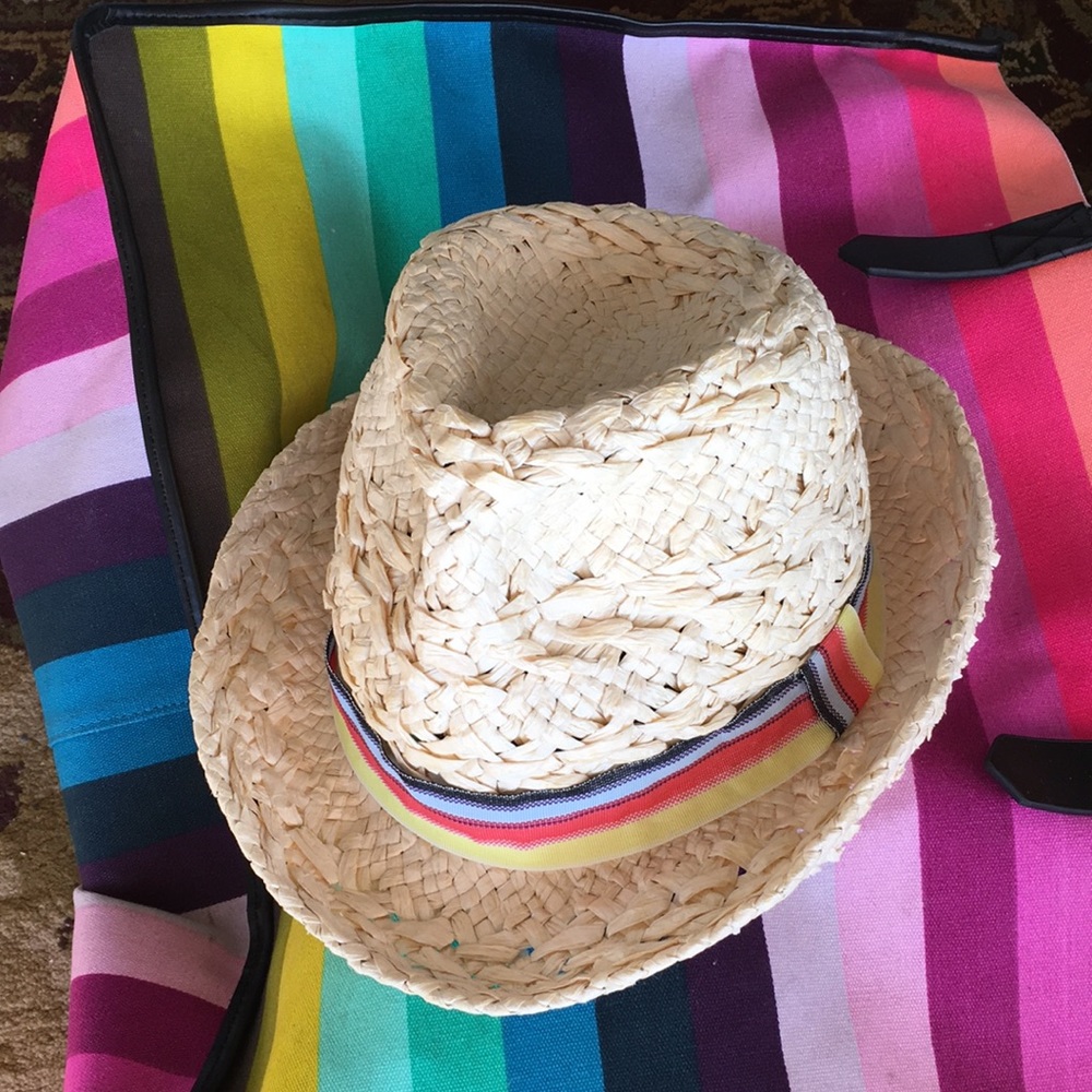 😍HOST PICK😍 D&Y CLASSIC STRAW FEDORA HAT WITH STRIPED RIBBON ACCENT☀️